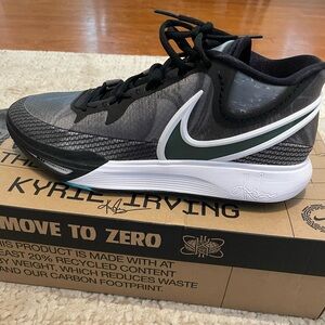 Nike Kyrie Irving Black and White Men's Shoes